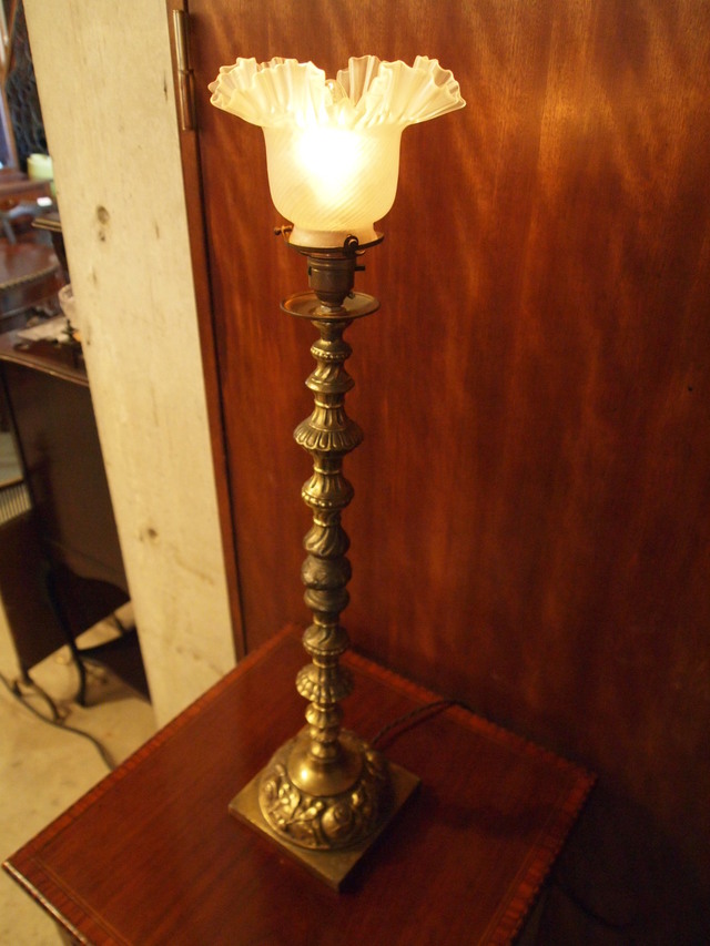 lamp300331f_01.JPG