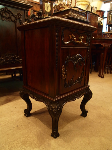 cabinet170701_04.JPG