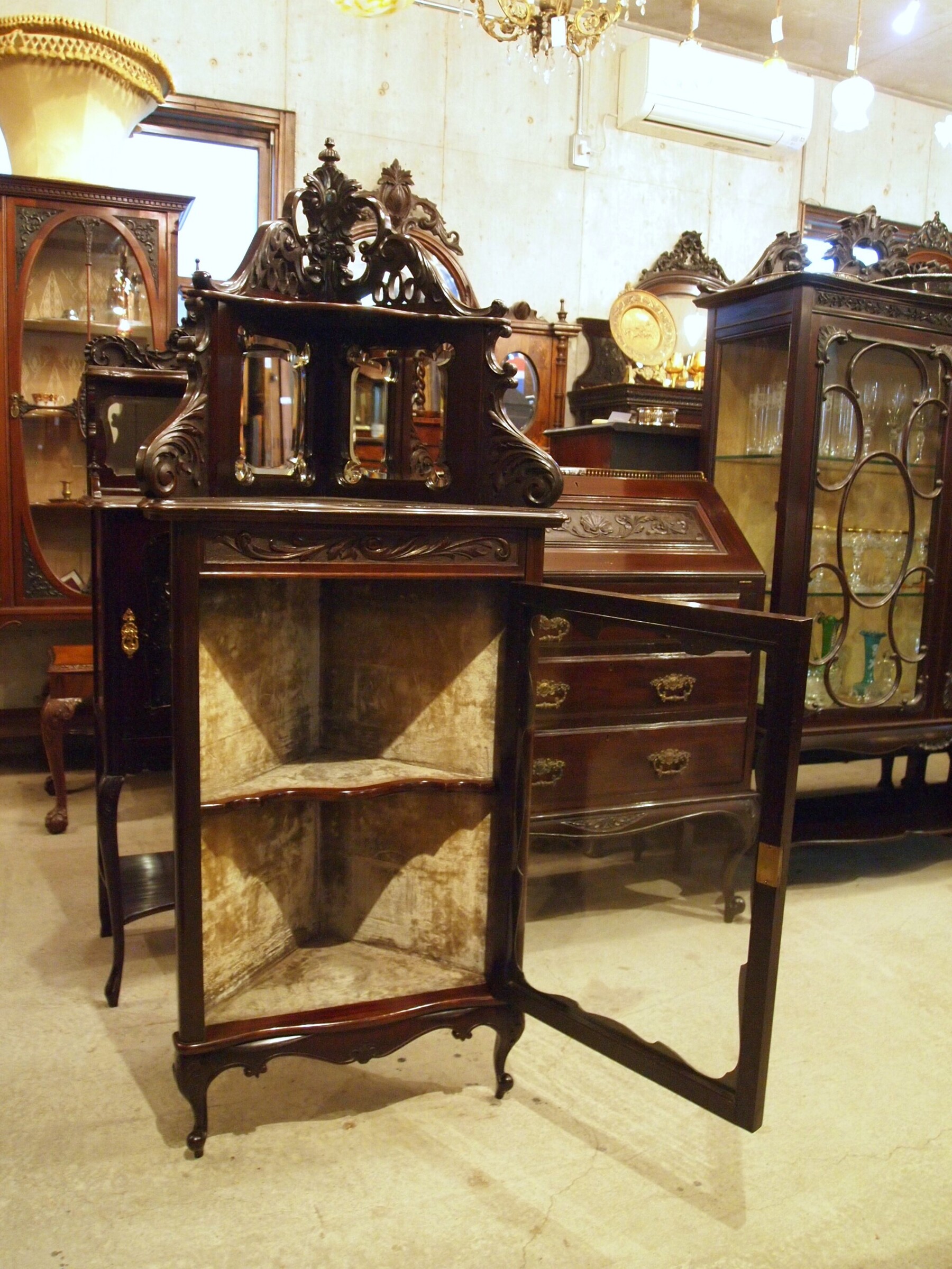 cabinet240728g_02.JPG