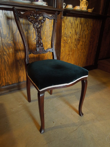 chair130303d_03.JPG