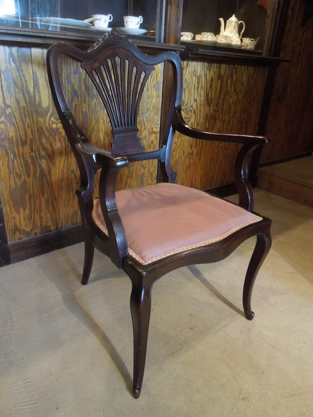 chair130923a_06.JPG