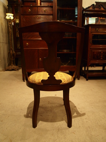 chair150412b_07.JPG