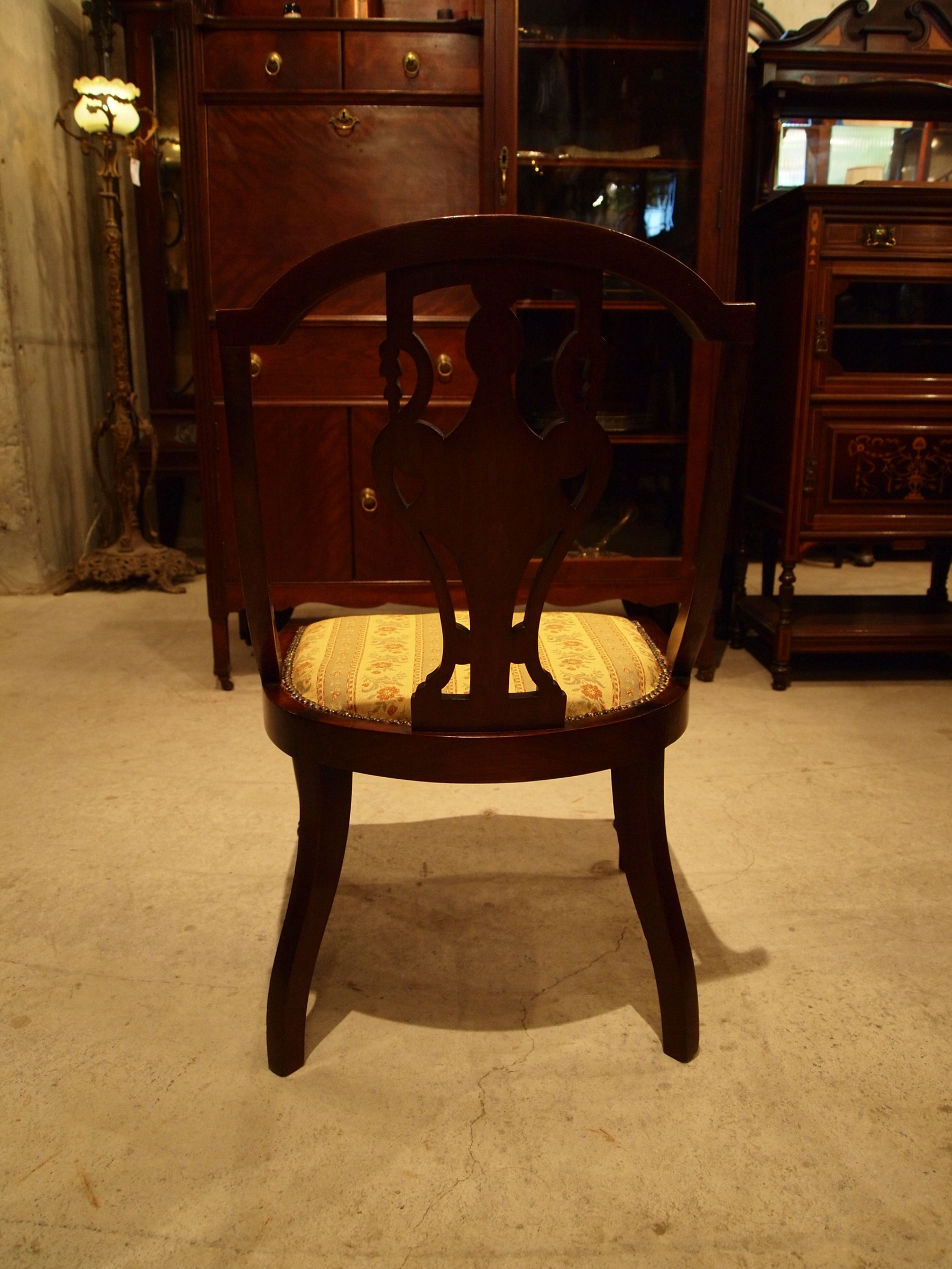 chair270412a_07.JPG