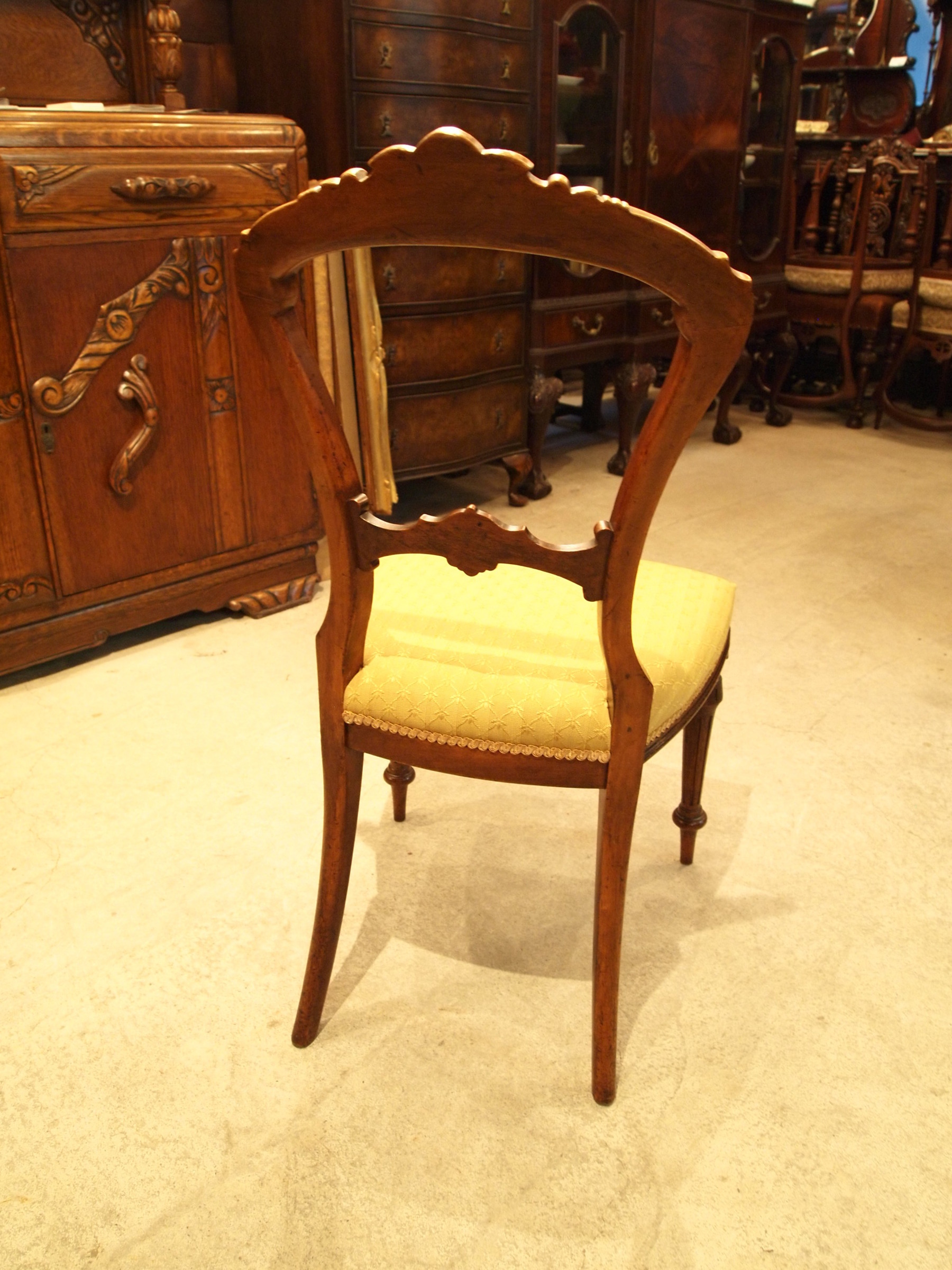 chair280228a_08.JPG