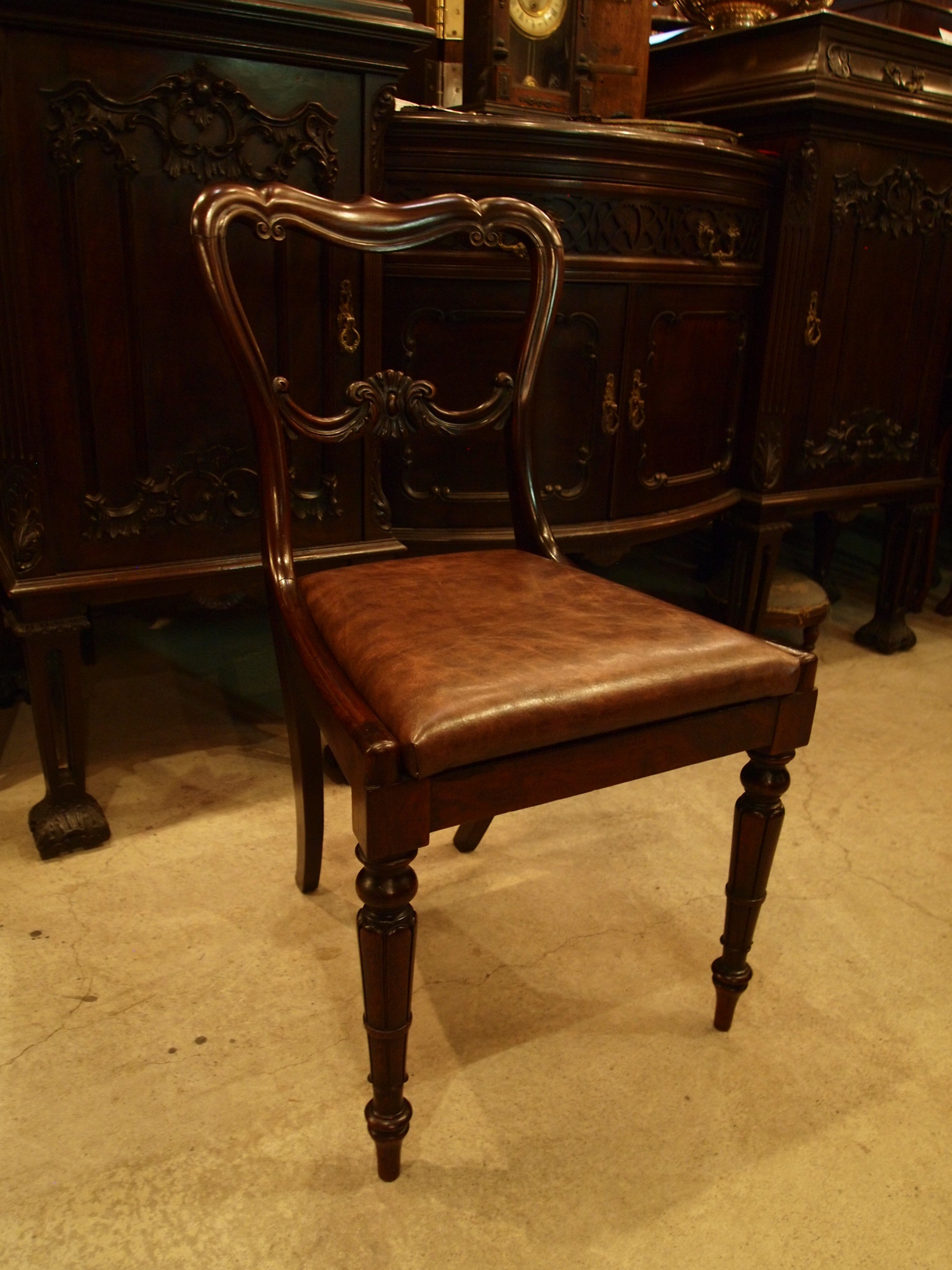 chair290917b_02.JPG