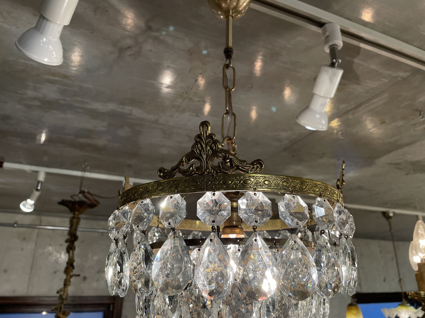 chandelier221223_02.JPG