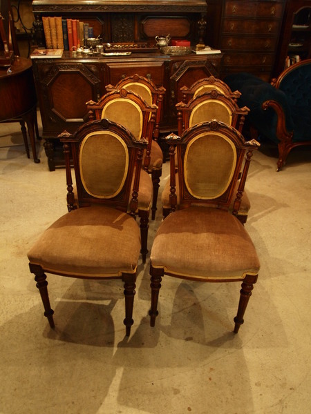 https://www.crair-antiques.com/info/images/160820c_01.JPG