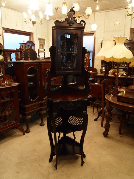 https://www.crair-antiques.com/info/images/2cabinet150117_01.JPG