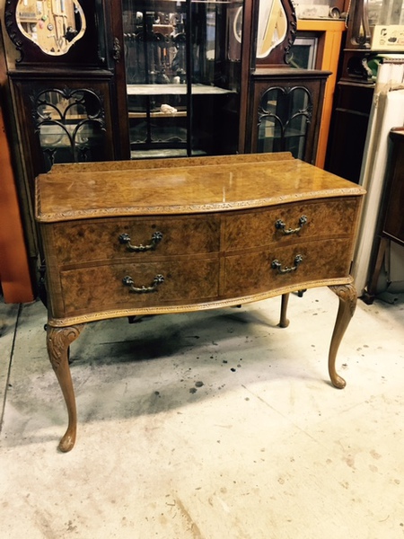 https://www.crair-antiques.com/info/images/6chest161118a_01.jpg