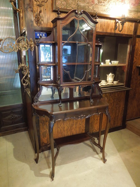 https://www.crair-antiques.com/info/images/cabinet130913a_01.JPG