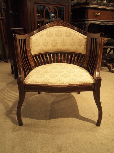 https://www.crair-antiques.com/info/images/chair150308_02.JPG