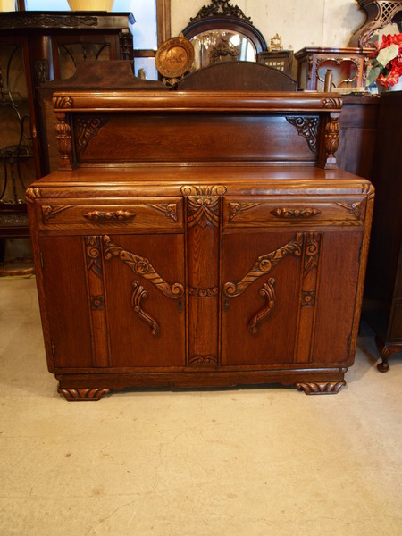 https://www.crair-antiques.com/info/images/side160109_01.JPG