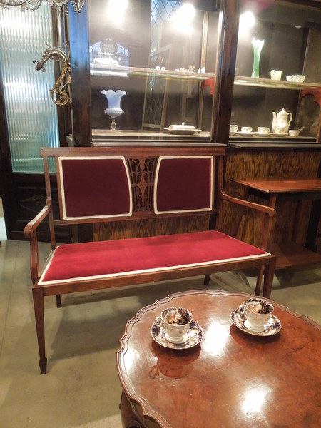 https://www.crair-antiques.com/info/images/sofa130908a_01.JPG