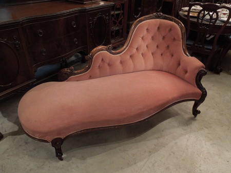 https://www.crair-antiques.com/info/images/sofa141102_01.JPG